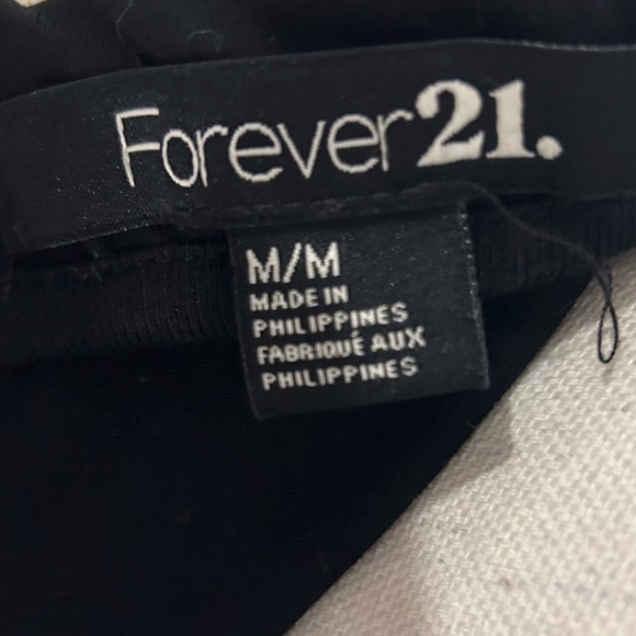 {Forever 21} Criss-cross Mini Skirt - Picture 3 of 3